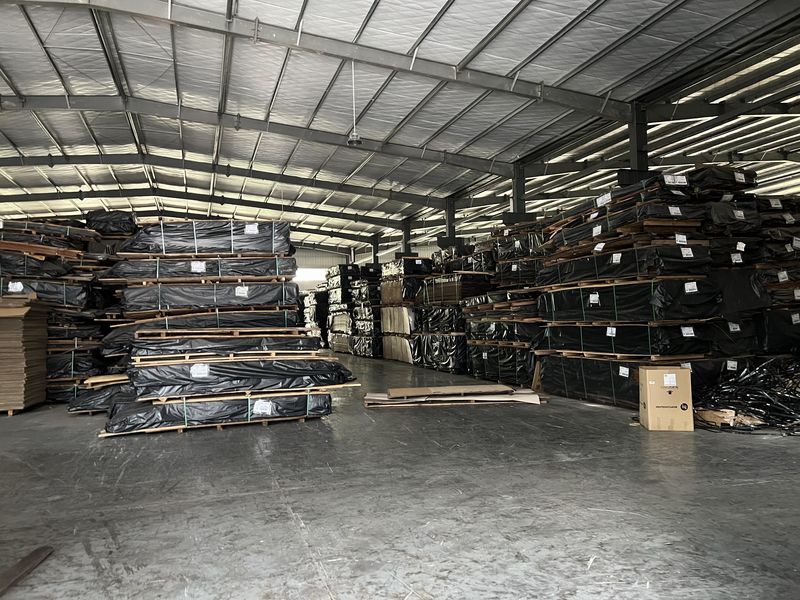 Dongguan Lingfeng Wood Industry Co., Ltd. üreticinin üretim hattı