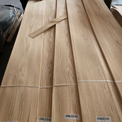 Factory Sales Red Oak Wood Veneer 0.45mm Red Oak Veneer for Flooring Wood Veneer Wall Panels