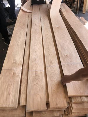 13-15cm Natural Wood Sheet For Walls With Good Heat Resistance