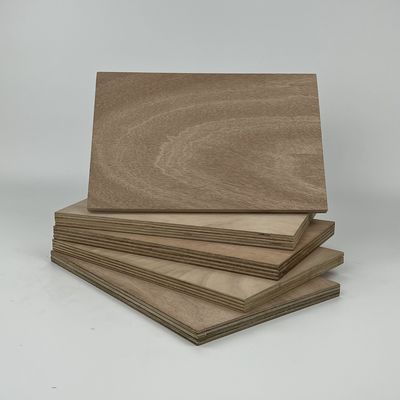 Moistureproof Hardwood Veneer Plywood Sturdy Thickness 3mm-25mm