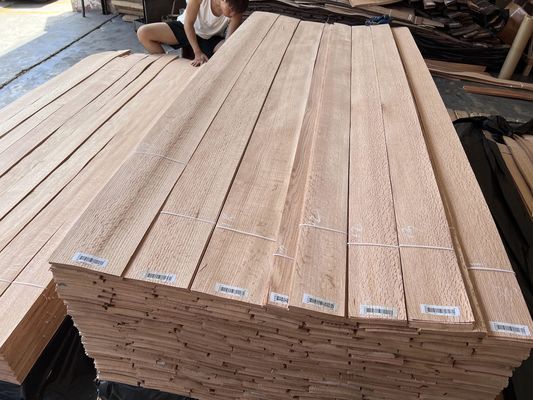 Customizable Mountain/Straight Grain Natural Wood Veneer 0.45Mm 0.5Mm 0.6Mm Natural Wood Veneer Roll Red Oak Veneer